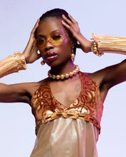 Load image into Gallery viewer, Gold Pearl Earrings