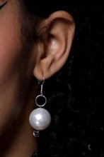 Load image into Gallery viewer, Girl with the Pearl Earrings