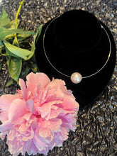 Load image into Gallery viewer, Girl with the Pearl Necklace