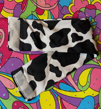 Load image into Gallery viewer, Cow Print Choker