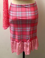 Load image into Gallery viewer, Pink Plaid Pencil Skirt